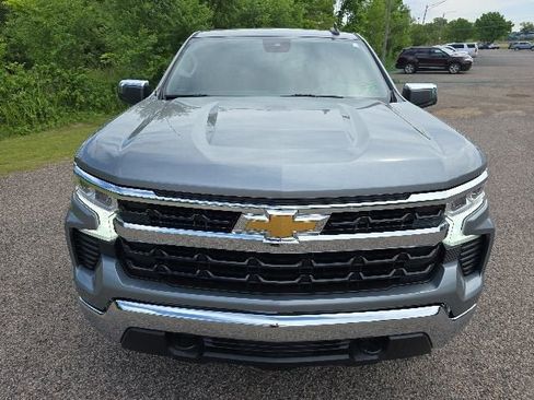 Used 2023 Chevrolet Silverado 1500 LT w/ Protection Package AWD/4WD image 9