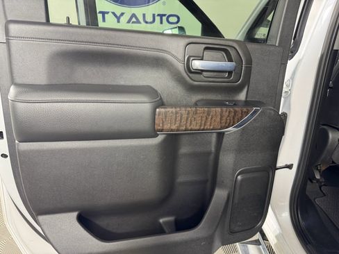 Used 2020 GMC Sierra 3500 Denali w/ Denali Ultimate Package image 28