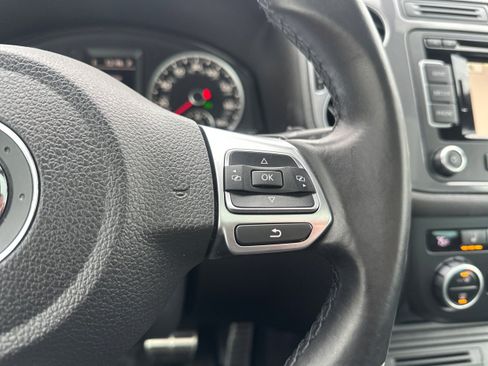Used 2015 Volkswagen Tiguan R-Line image 36