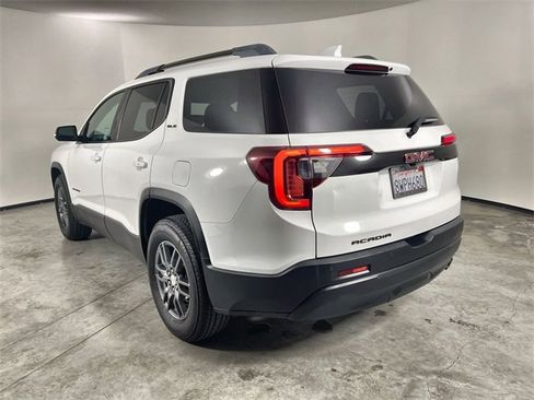 Certified 2021 GMC Acadia SLE w/ Driver Convenience Package image 6