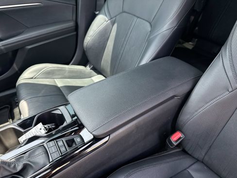 Used 2025 Toyota Camry XSE FWD image 20