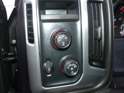 Used 2015 GMC Sierra 1500 SLE w/ SLE Value Package image 27