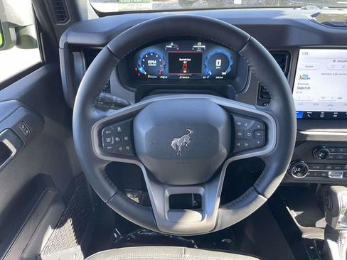 New 2025 Ford Bronco Badlands image 9