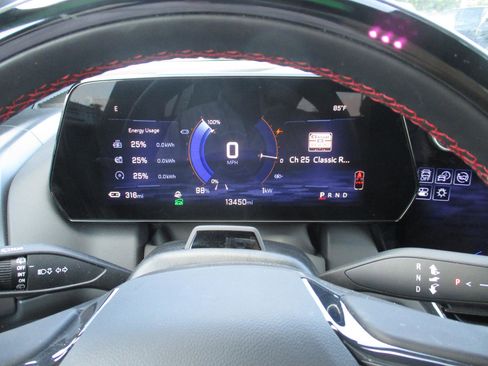 Used 2024 Chevrolet Equinox EV RS image 16