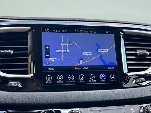 Used 2017 Chrysler Pacifica Touring-L FWD image 8