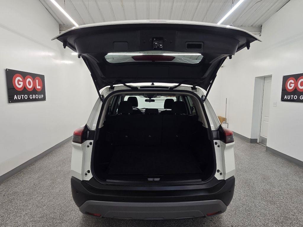 Used 2023 Nissan Rogue S FWD image 16