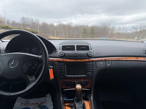 Used 2005 Mercedes-Benz E 320 4MATIC Sedan image 14