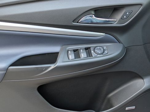 Used 2022 Chevrolet Bolt EUV Premier w/ Sun & Sound Package image 16