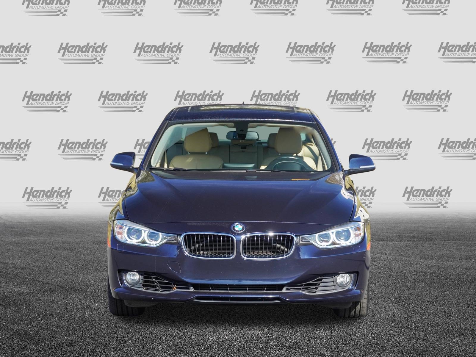Used 2013 BMW 335i xDrive Sedan AWD/4WD image 3