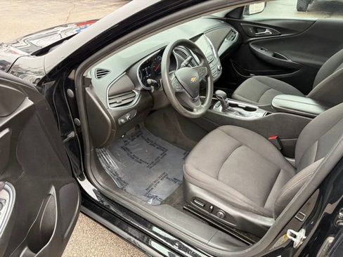 Used 2021 Chevrolet Malibu LT FWD image 14