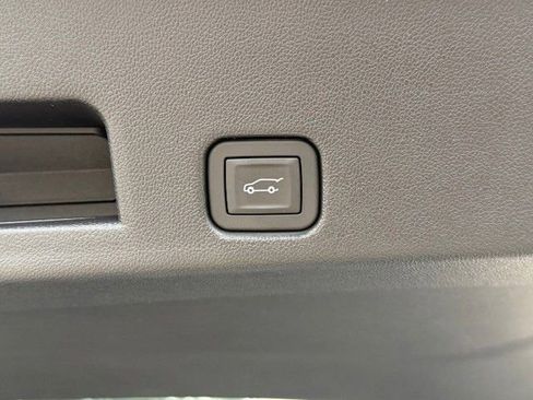 New 2026 Chevrolet Traverse LT w/ Driver Confidence Package image 38