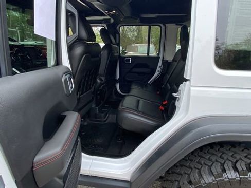 Used 2021 Jeep Wrangler Unlimited Rubicon AWD/4WD image 30
