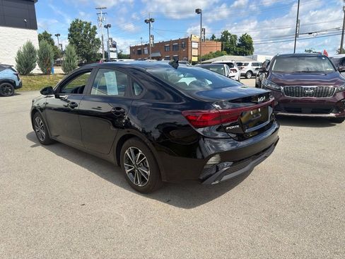 Certified 2024 Kia Forte LXS FWD image 5