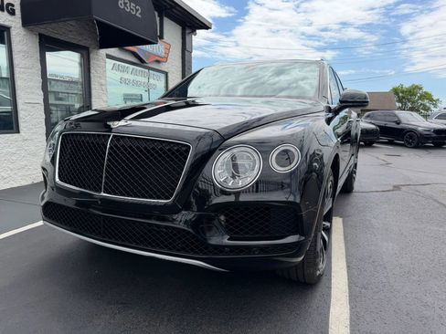 Used 2020 Bentley Bentayga AWD/4WD image 2