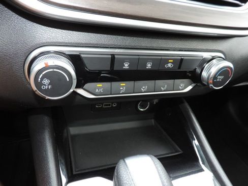 Certified 2024 Nissan Altima 2.5 SV FWD image 22
