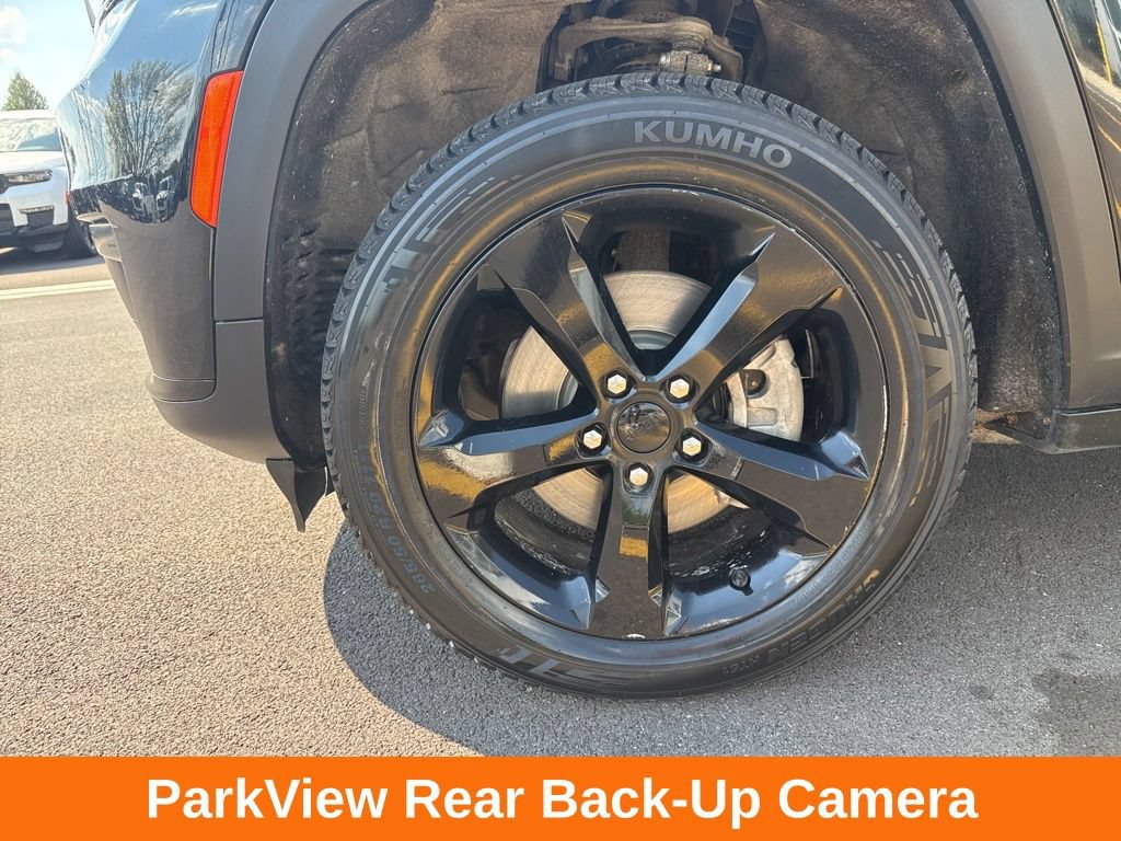 Used 2023 Jeep Grand Cherokee L Laredo AWD/4WD image 10