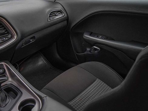 Used 2020 Dodge Challenger R/T image 26