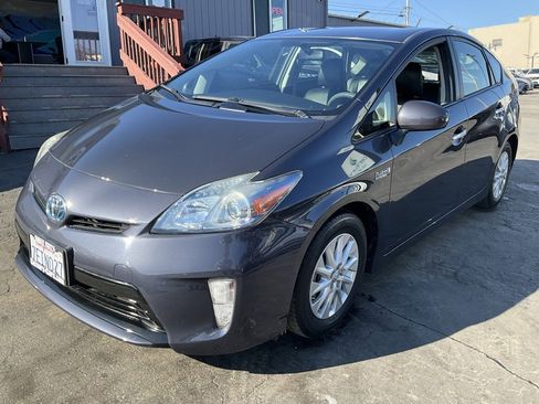 Used 2014 Toyota Prius Prime Base image 82