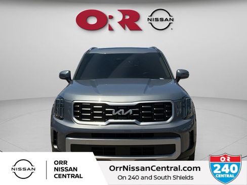 Used 2025 Kia Telluride S FWD image 2