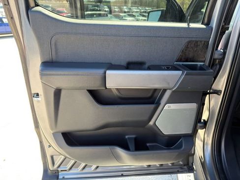 Used 2022 Ford F150 Lightning Lariat w/ Equipment Group 511A High image 24