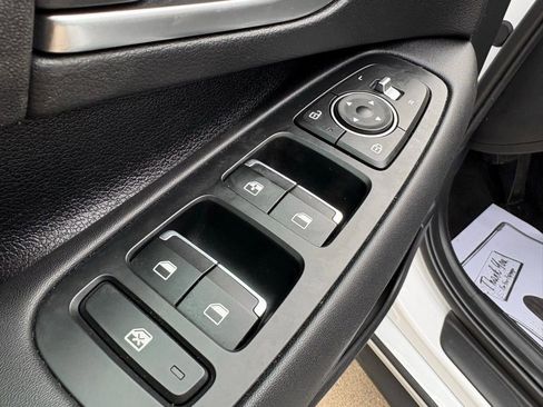 Used 2025 Hyundai Sonata SE image 19