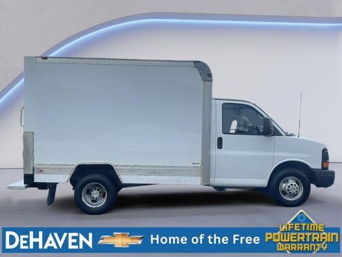 Used 2015 Chevrolet Express 3500 RWD image 7