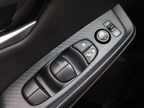 Certified 2025 Nissan Sentra SV FWD image 16