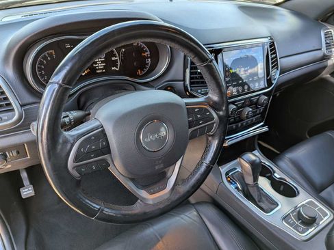 Used 2020 Jeep Grand Cherokee Limited AWD/4WD image 14
