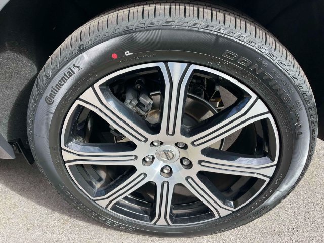 Used 2021 Volvo XC60 T5 Inscription w/ Protection Package Premier AWD/4WD image 11