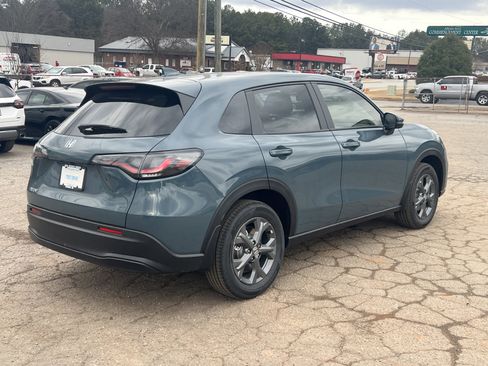New 2026 Honda HR-V LX image 4