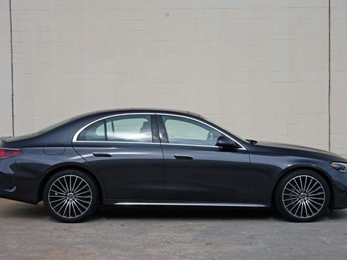 Used 2025 Mercedes-Benz E 350 4MATIC Sedan w/ Multicontour Seating Package image 62