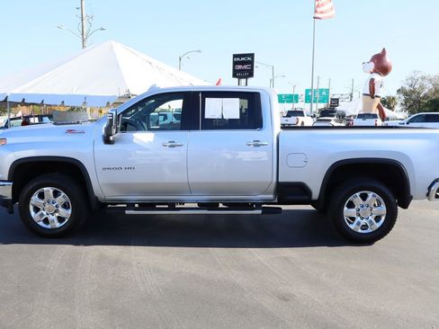 Used 2023 Chevrolet Silverado 2500 LTZ w/ LTZ Premium Package image 5