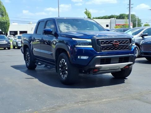 Used 2023 Nissan Frontier PRO-4X w/ Pro Convenience Package AWD/4WD image 3