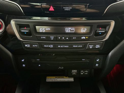 Used 2022 Honda Pilot Black Edition image 18