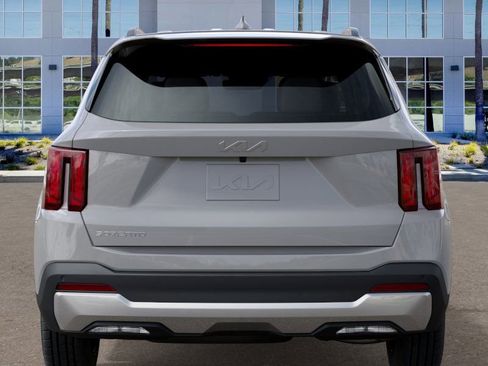 New 2026 Kia Sorento S image 13