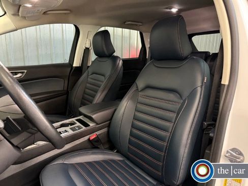 Used 2022 Ford Edge SEL w/ Sport Appearance Package image 12