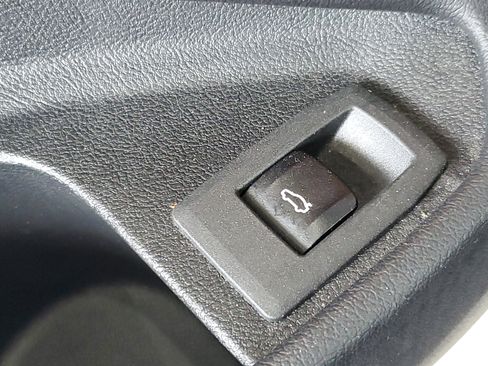 Used 2024 BMW 430i Convertible image 15