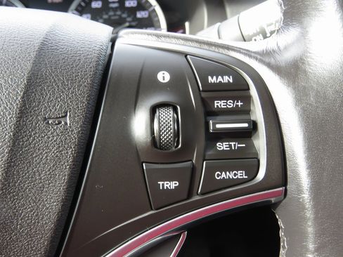 Used 2017 Acura MDX SH-AWD w/ Technology Package image 23