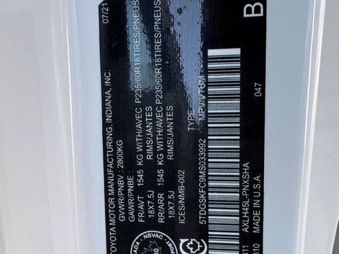 Used 2021 Toyota Sienna XSE image 16