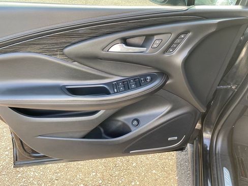 Used 2017 Buick Envision Premium w/ Driver Confidence Package image 11