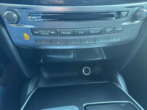 Used 2016 INFINITI QX60 Luxe w/ Premium Plus Package image 22