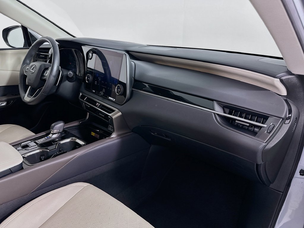 Certified 2023 Lexus RX 350 FWD w/ Accessory Package (K3) image 28