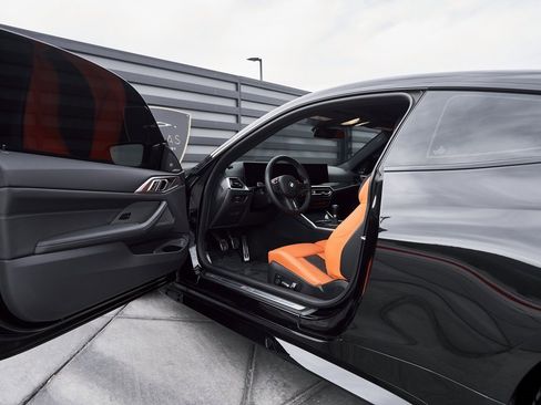 Used 2024 BMW M4 Coupe w/ Executive Package image 27