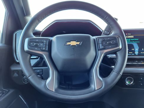 Used 2024 Chevrolet Silverado 1500 LT image 20