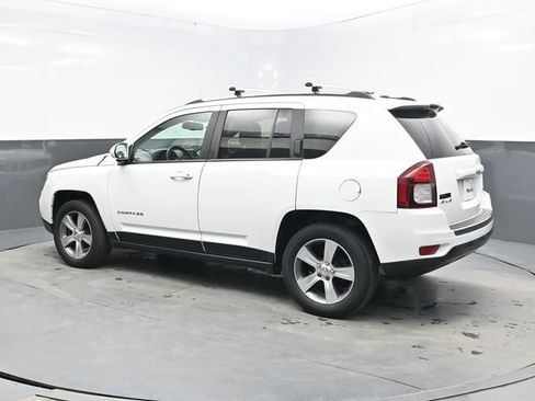 Used 2017 Jeep Compass High Altitude AWD/4WD image 4