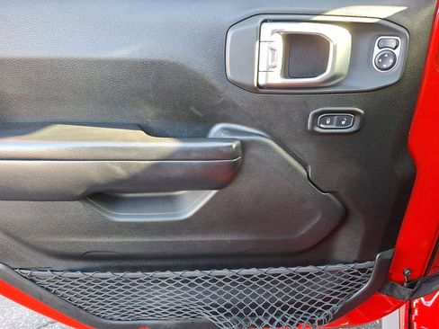 Used 2020 Jeep Gladiator Sport w/ Quick Order Package 24S image 18