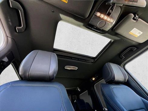 Used 2025 Mercedes-Benz G 550 G 550 image 17