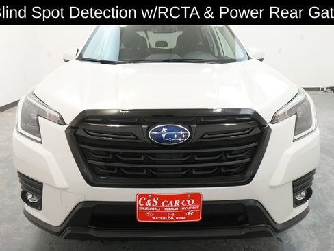 Used 2024 Subaru Forester Premium image 2