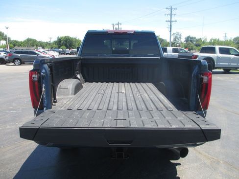 Used 2025 GMC Sierra 3500 Denali w/ Denali Reserve Package AWD/4WD image 7