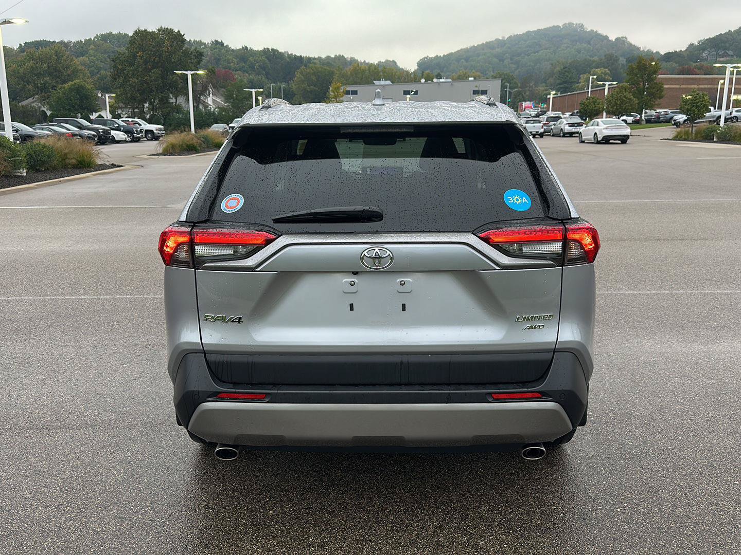 Used 2025 Toyota RAV4 Limited w/ Weather Package AWD/4WD image 4